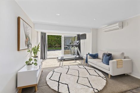 Photo of property in 50 Spencer Street, Crofton Downs, Wellington, 6035