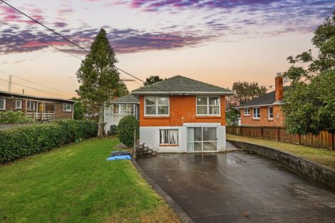 Photo of property in 41 Royal Road, Massey, Auckland, 0614