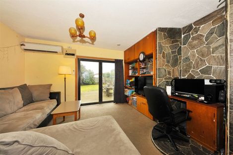 Photo of property in 270 Breezes Road, Aranui, Christchurch, 8061