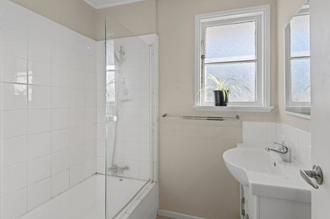 Photo of property in 23 Rowcliffe Crescent, Avonside, Christchurch, 8061