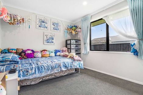 Photo of property in 13 Harry Richards Way, Pokeno, 2402