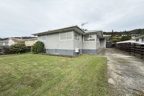 Photo of property in 17 Hamstead Street, Wainuiomata, Lower Hutt, 5014