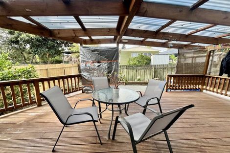 Photo of property in 21 Gilbass Avenue, Hamilton Lake, Hamilton, 3204