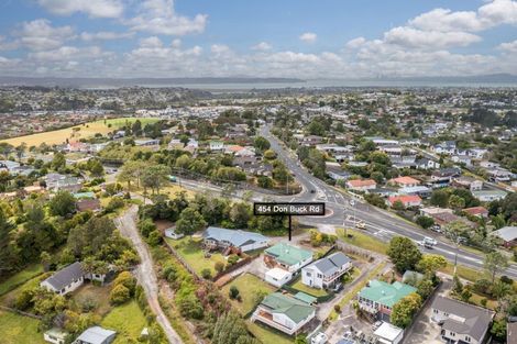 Photo of property in 454 Don Buck Road, Massey, Auckland, 0614
