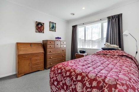 Photo of property in 1 Merlin Close, Huntington, Hamilton, 3210