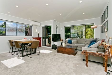 Photo of property in 8/27 Rangatira Road, Birkdale, Auckland, 0626