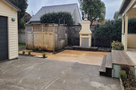 Photo of property in 40 Birdwood Road, Waterloo, Lower Hutt, 5011