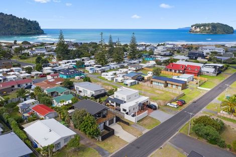 Photo of property in 106a Beverley Terrace, Whangamata, 3620