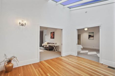 Photo of property in 48 Sunnynook Road, Sunnynook, Auckland, 0620