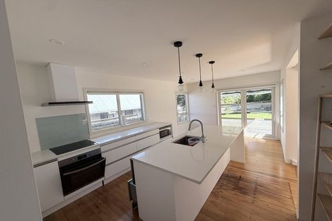 Photo of property in 1/3 Hauraki Crescent, Pinehill, Auckland, 0632