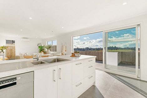 Photo of property in 17b Cowell Crescent, Pyes Pa, Tauranga, 3112