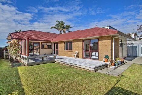 Photo of property in 15 Pebble Beach Boulevard, Te Kamo, Whangarei, 0112