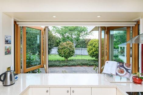 Photo of property in 11 Wanganui Road, Marton, 4710
