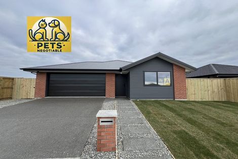 Photo of property in 35 Cousins Street, Woodend, 7691