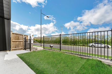 Photo of property in 137 Grove Road, Papakura, 2110