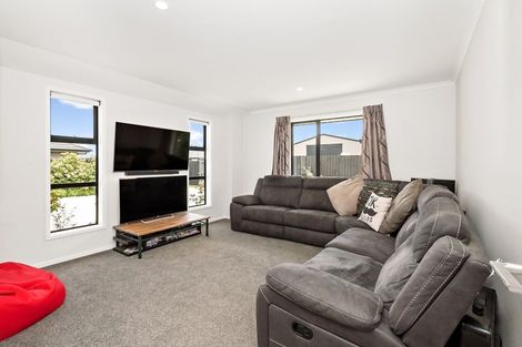 Photo of property in 27 Newman Road, Rolleston, 7614