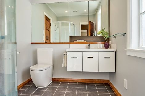 Photo of property in 13 Warwick Street, Wilton, Wellington, 6012