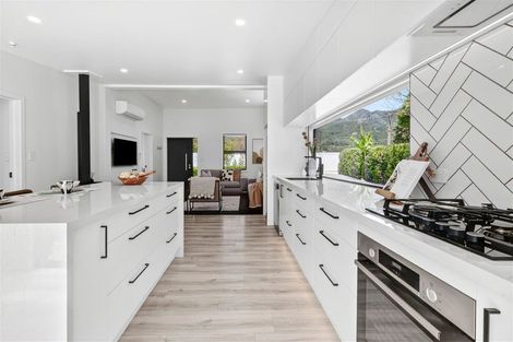 Photo of property in 1 Lansdowne Street, Clifton, Takaka, 7183