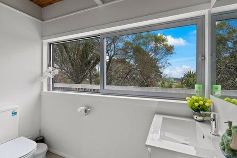 Photo of property in 11 Spur Road, Stillwater, Silverdale, 0993