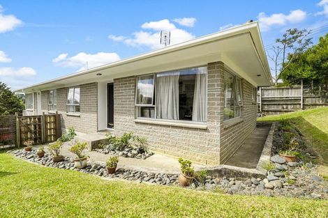 Photo of property in 2/43 Archers Road, Hillcrest, Auckland, 0629