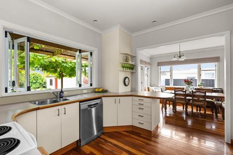 Photo of property in 153 Gloucester Street, Taradale, Napier, 4112