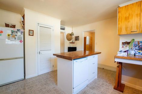 Photo of property in 72 Hinemoa Street, Birkenhead, Auckland, 0626