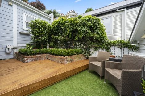 Photo of property in 11 Hay Street, Oriental Bay, Wellington, 6011