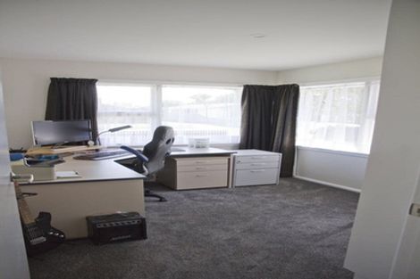 Photo of property in 49 Oriana Crescent, Hornby, Christchurch, 8042