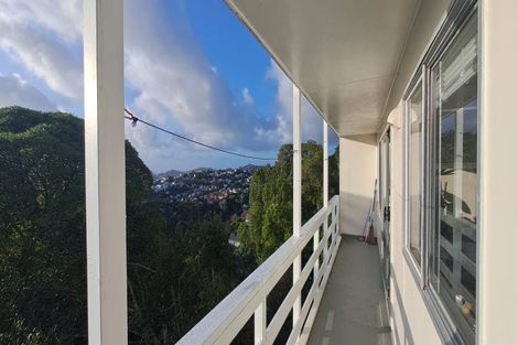 Photo of property in 29b Harbour View Road, Northland, Wellington, 6012