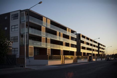 Photo of property in 412/7 Humber Street, Pandora, Napier, 4110