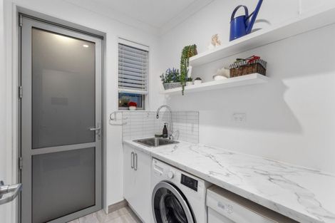 Photo of property in 60 Adler Drive, Ohauiti, Tauranga, 3112