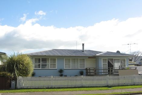 Photo of property in 10 Amokura Place, Whakatane, 3120