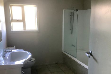 Photo of property in Henry Russell Estate, 21/36 Belgrove Drive, Waipukurau, 4200