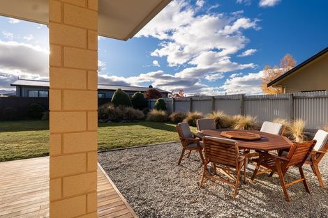Photo of property in 37 Rhoboro Road, Twizel, 7901