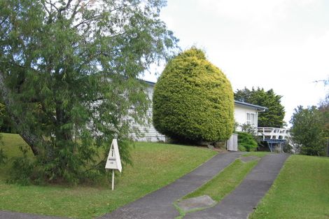 Photo of property in 42 Kingdale Road, Henderson, Auckland, 0610