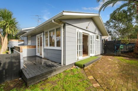 Photo of property in 25 Glenn Terrace, Otumoetai, Tauranga, 3110