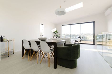 Photo of property in 119 Tiketike Way, Brooklyn, Wellington, 6021