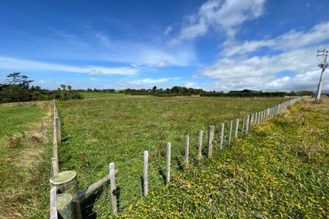 Photo of property in 583 Kent Road, Korito, New Plymouth, 4371