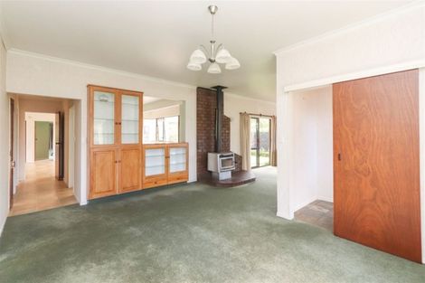 Photo of property in 16 Tainui Terrace, Inglewood, 4330