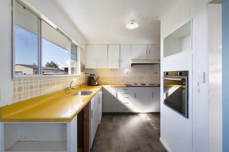 Photo of property in 14 Wilson Street, Bulls, 4818