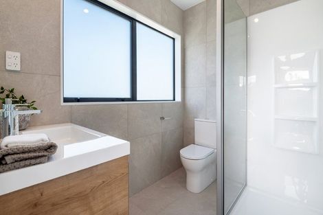 Photo of property in 2 Owen Chapman Drive, Red Beach, 0932