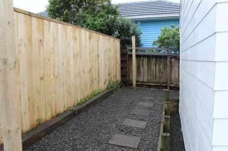 Photo of property in 2 Ware Place, Pakuranga Heights, Auckland, 2010