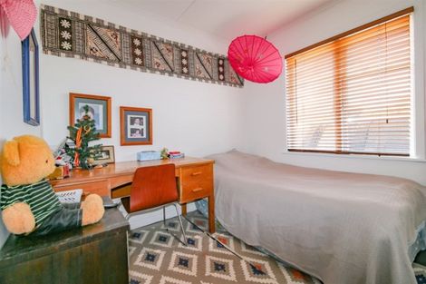 Photo of property in 3 Manuka Street, Castlecliff, Whanganui, 4501