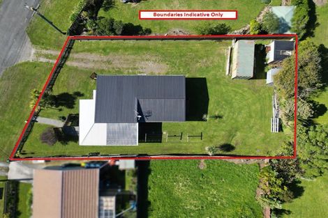 Photo of property in 1 Andresen Street, Foxton Beach, Foxton, 4815