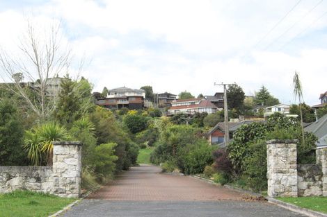 Photo of property in 11 Gemini Place, Kawaha Point, Rotorua, 3010