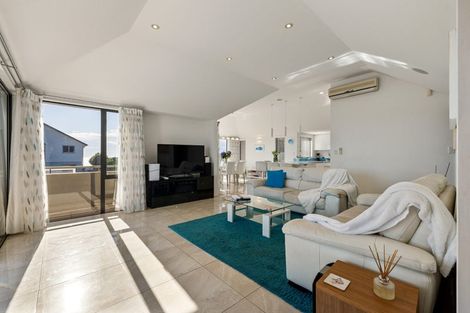 Photo of property in 60 Glenstrae Road, Redcliffs, Christchurch, 8081