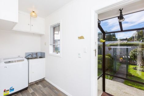 Photo of property in 34 Totara Park Road, Clouston Park, Upper Hutt, 5018