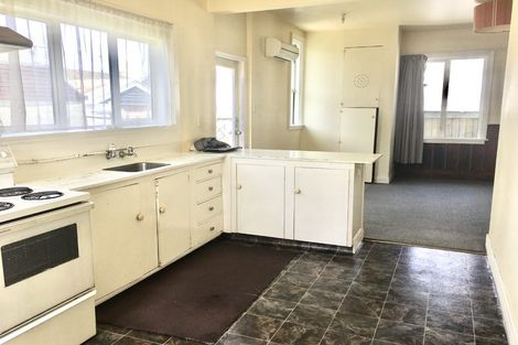 Photo of property in 64 Division Street, Riccarton, Christchurch, 8041