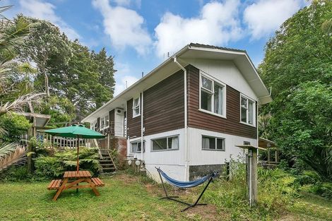 Photo of property in 146 Glenfield Road, Birkenhead, Auckland, 0626