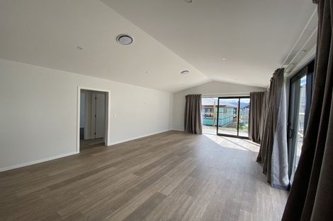 Photo of property in 21 Cheviot Street, Jacks Point, 9371